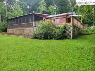 211 Parkway Ln, Sparta, NC 28675