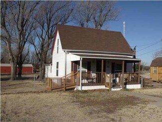 301 S Cheyenne St, South Haven, KS 67140