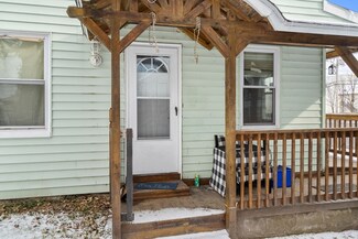 3 Park St, Webster, MA 01570