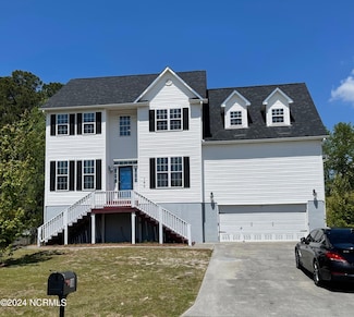 160 Forest Bluff Dr, Jacksonville, NC 28540
