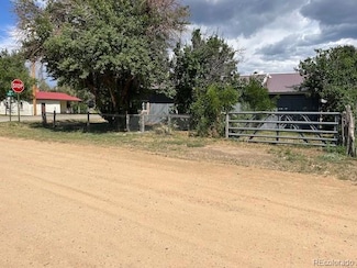 518 Trinchera St, San Luis, CO 81152