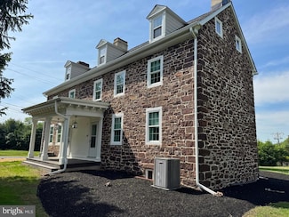 16 Brownsburg Rd, Newtown, PA 18940
