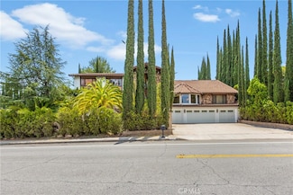 668 E Sunset Dr N, Redlands, CA 92373