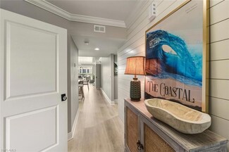 9103 Vanderbilt Dr Unit 2, Naples, FL 34108