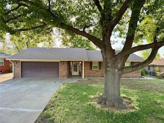 716 N Brewer Ave, Hydro, OK 73048