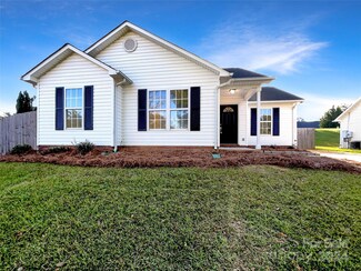 1205 Eagle Ridge Dr, Charlotte, NC 28214