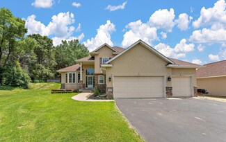 7003 Goodview Ave S, Cottage Grove, MN 55016