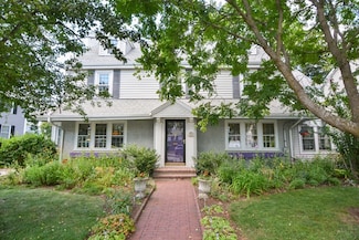 36 Nelson St, Framingham, MA 01702