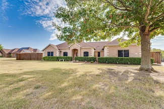 300 Springfield Ln, Waxahachie, TX 75165