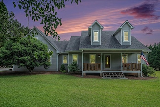 225 W Union Grove Cir, Auburn, GA 30011
