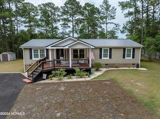 656 Bradshaw Rd, Sneads Ferry, NC 28460