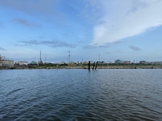 4545 Louisiana 1, Grand Isle, LA 70358