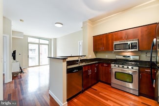 1000 New Jersey Ave SE Unit 1124, Washington, DC 20003