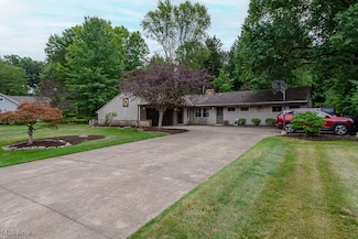 24811 Nobottom Rd, Olmsted Falls, OH 44138