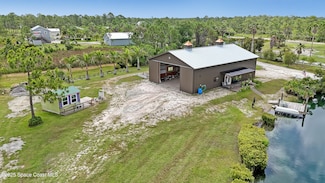9341 Fleming Grant Rd, Micco, FL 32976