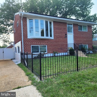 1405 42nd St SE, Washington, DC 20020