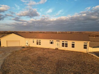 740 N Brookville Rd, Brookville, KS 67425