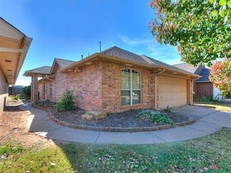 1304 NW 138th St, Edmond, OK 73013