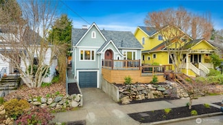 516 N 83rd St, Seattle, WA 98103