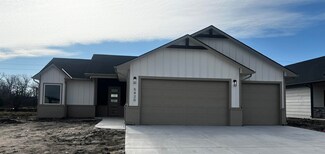 5420 N Toben Ct, Bel Aire, KS 67226