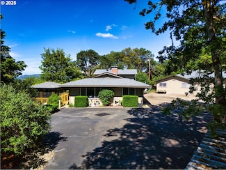 548 Braunda Dr, Roseburg, OR 97471