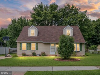 15 Eastwind Ct, Newark, DE 19713