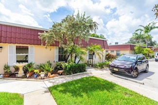282 Cape Cod Cir Unit A, Lake Worth, FL 33467
