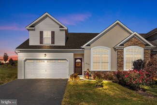 912 Graystone Cir, Northampton, PA 18067
