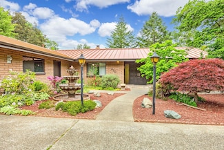 270 Smokey Ln, Grants Pass, OR 97527