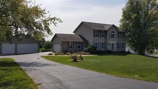 4405 E Ridgeview Ln, Byron, IL 61010