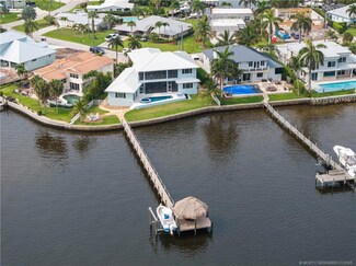 48 SW Riverway Blvd, Palm City, FL 34990