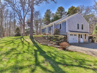352 Weir Rd, Yarmouth Port, MA 02675