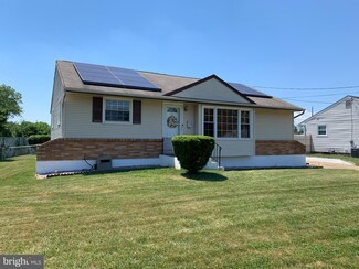 2505 Fernwood Dr, Glendora, NJ 08029