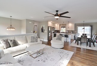 19 Virginia Ln, Bangor, ME 04401