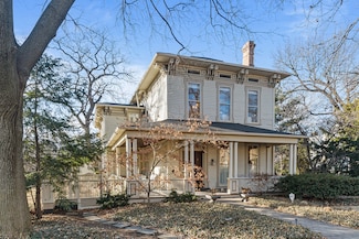 1326 Asbury Ave, Evanston, IL 60201