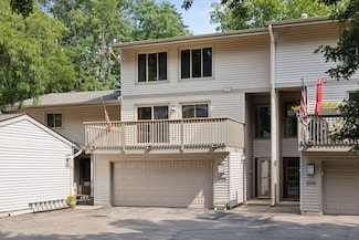 6228 Sandpiper Ct, Edina, MN 55436