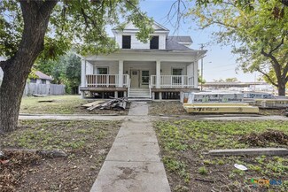 318 N 4th St, Temple, TX 76501