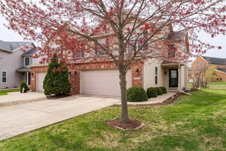 1022 Homestead Dr, Bloomington, IL 61705