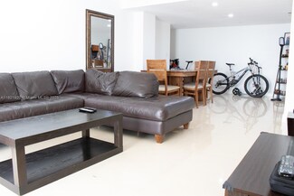 1621 Collins Ave Unit 310, Miami Beach, FL 33139