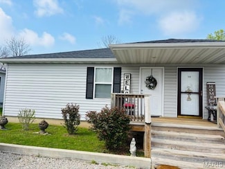9 Mcleod St Unit A, Cuba, MO 65453