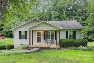 704 Willow Rd, Salisbury, NC 28147