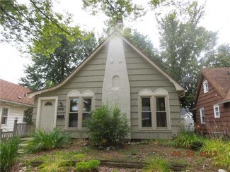 1009 Smith Ave, Lansing, MI 48910