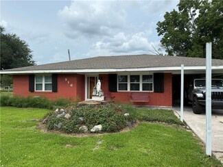 216 Carlon Dr, Des Allemands, LA 70030