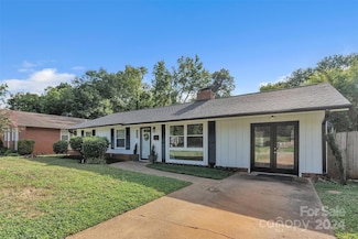 5220 Seacroft Rd, Charlotte, NC 28210