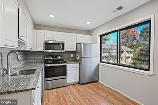 2691 Glengyle Dr Unit 34, Vienna, VA 22181
