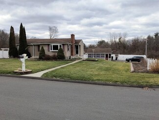 46 Grandview Dr, Westfield, MA 01085