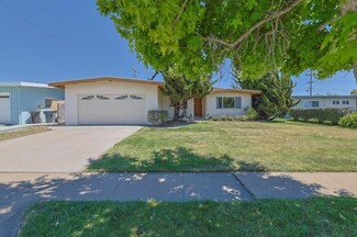 351 Navajo Dr, Salinas, CA 93906