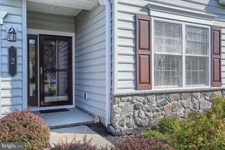 2 Honor Dr, Mechanicsburg, PA 17050