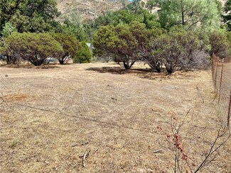 3628 Spring Valley Rd, Clearlake Oaks, CA 95423