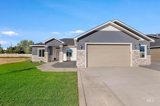 547 Eclipse Dr, Hollister, ID 83301